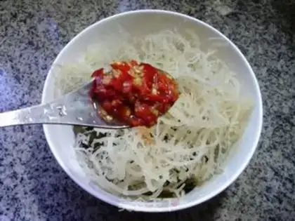 Make Clothes and broccoli step 4