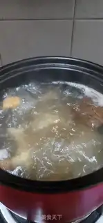 Make Barden Doo makes pigbone soup step 5