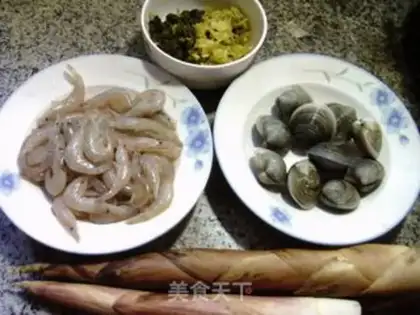 Make The pickle thunder boils round clams and prawns step 0