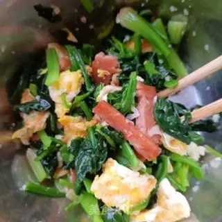 Make Fried omelet with spinach step 16