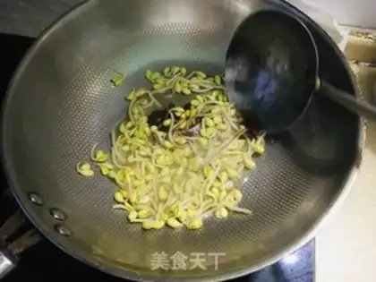 Make Soybean sprouts step 4