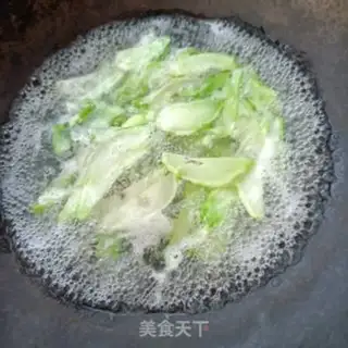 Make Wood egg gravy step 5