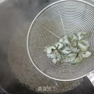 Make White jade cucumbers with sea cucumber step 7
