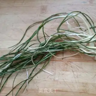 Make Wild onion egg sauce step 1