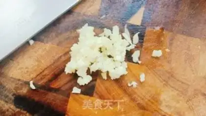 Make Red oil dry tofu step 2