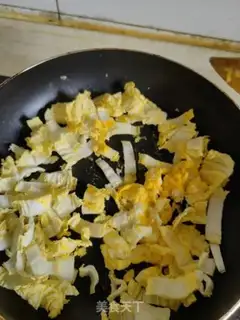 Make Egg fried river powder step 4