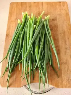 Make Onion egg fried purple step 0