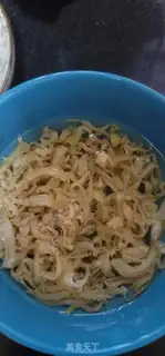 Make The cucumber by the skirt step 1