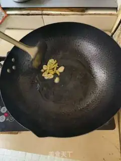 Make Scrawny noodles step 0