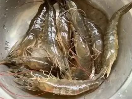 Make Shrimp sauce step 1