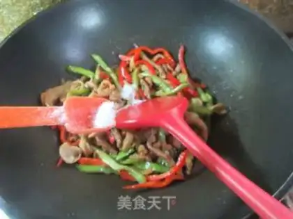 Make Cream peppers, scrawny sauce step 10