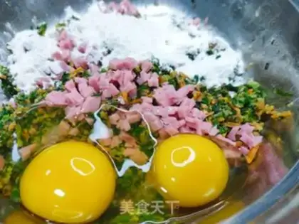 Make Breakfast eggcake step 1