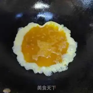 Make cucumber fried eggs step 6