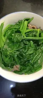 Make Sesame sauce and barley noodles step 1