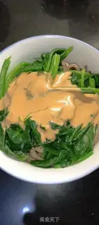 Make Sesame sauce and barley noodles step 2