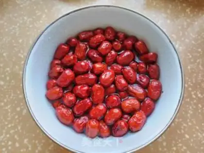 Make Cinnamon walnut dates step 0