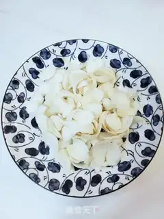 Make Fresh lilies for eggs step 0