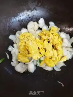 Make Fresh lilies for eggs step 6