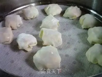 Make Shrimp buns step 8