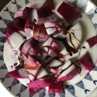 Make Red date cream, taron and yogurt step 5