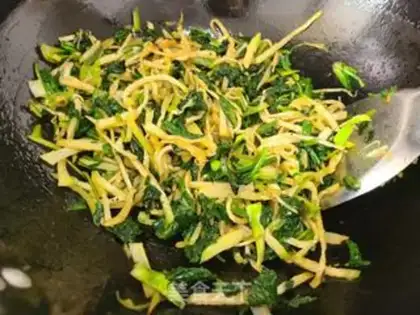 Make Spinach and radish step 3