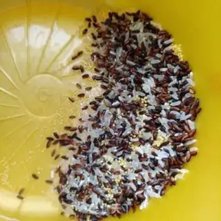 Make Porridge of oatmeal step 1