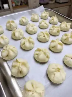Make Fresh meat buns step 4