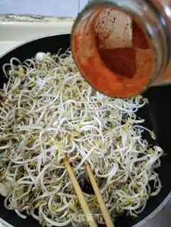Make Soccer bean sprouts step 3