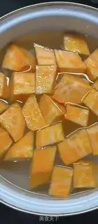 Make Pyramid rice soup and chowder soup step 1