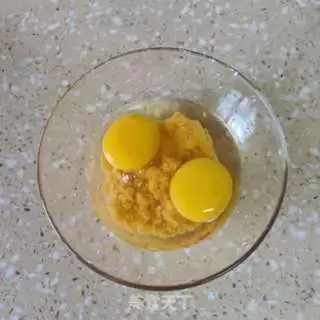 Make Scrambled eggs from herring seeds step 3