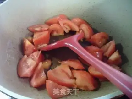 Make Twin mushrooms and fried tomatoes step 4