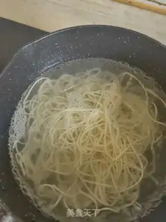 Make Meat sauce noodles step 0