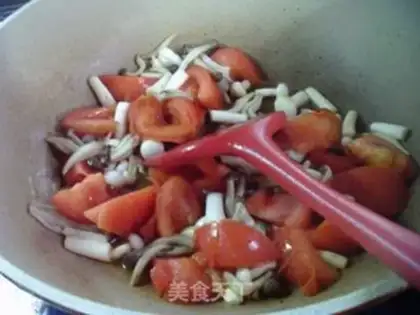 Make Twin mushrooms and fried tomatoes step 5