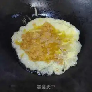 Make Scrambled eggs from herring seeds step 7