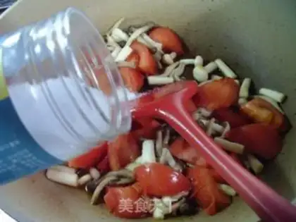 Make Twin mushrooms and fried tomatoes step 7