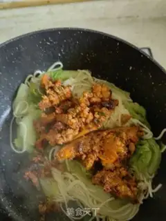 Make Meat sauce noodles step 5