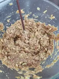 Make Horseshoe meat cage step 3
