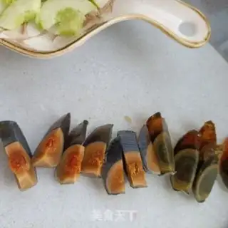 Make White jade cucumber with eggs step 3