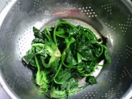 Make Carrot, spinach step 4