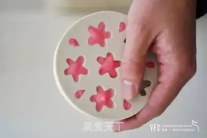 Make Cream of butter and cherry step 5