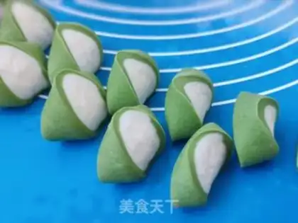 Make Pork dumplings step 5