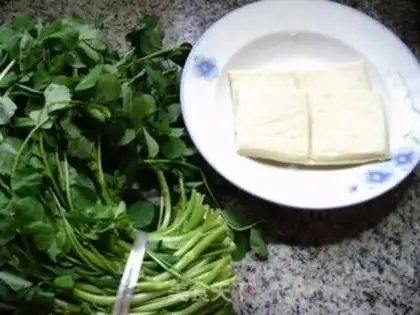 Make Big white dry weed seeds step 0