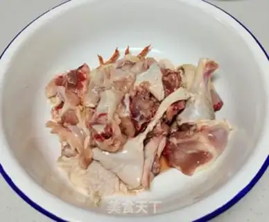 Make Spring chicken soup step 1