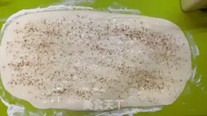 Make A fragrance roll step 4