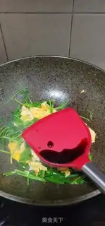 Make Quisine fried eggs step 8