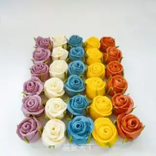 Make Rose buns step 13