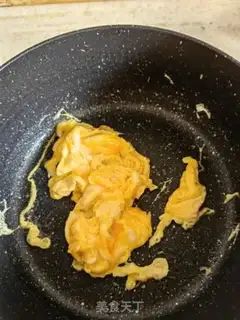 Make Shanghai egg soup step 1