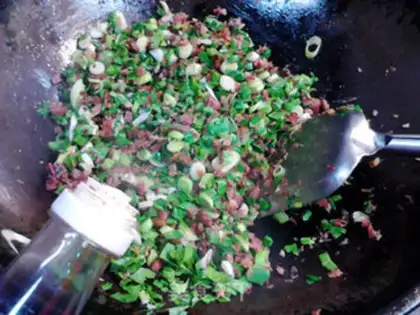 Make Bean gravy white corn bread step 8