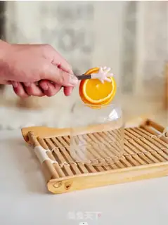 Make Orange tulip step 1