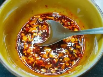Make Shrimp soup noodles step 3